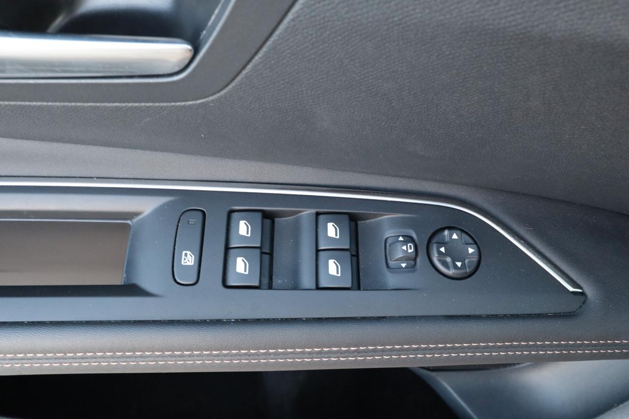 PEUGEOT 3008 1.2cc PURETECH 130cv S&S GT
