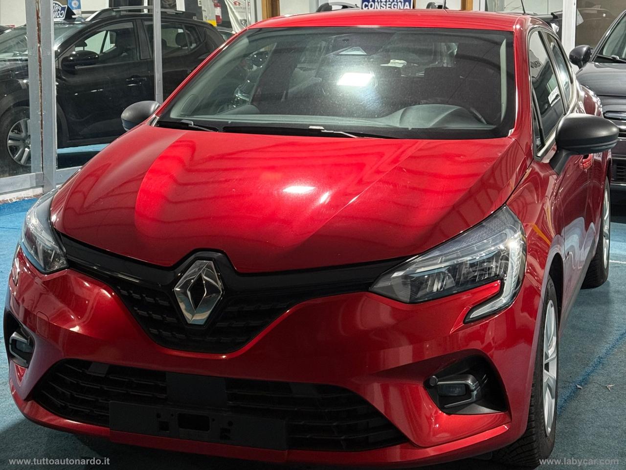 RENAULT Clio dCi 8V 90CV 5p. Moschino Life