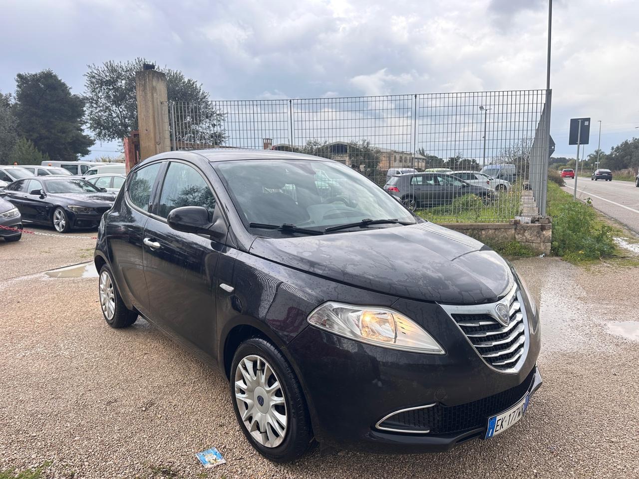 Lancia Ypsilon 1.2 69 CV 5 porte -mod.2012
