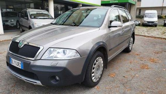 Skoda Octavia Octavia Wagon 2.0 tdi Scout 4x4 fap