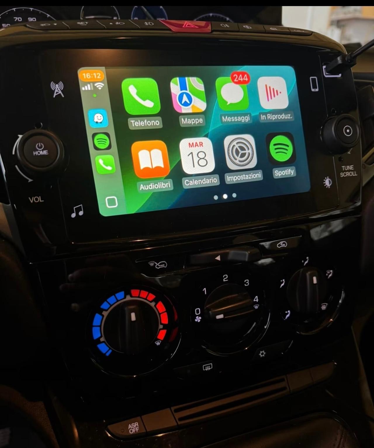 Lancia Ypsilon 1.0 FireFly Hybrid Gold