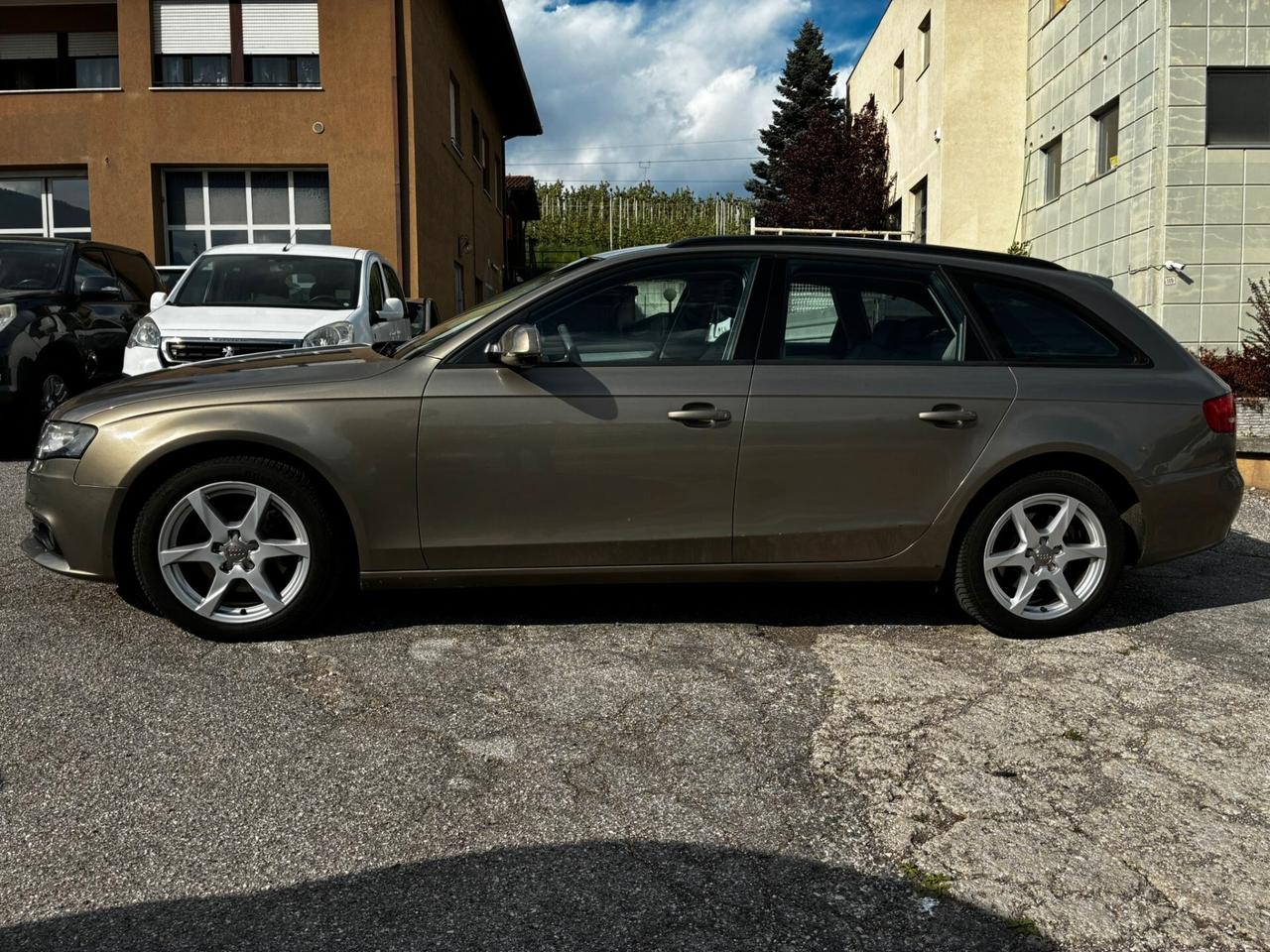 AUDI A4 4x4 AVANT 2.0 TDI 143CV QUATTRO MANUALE