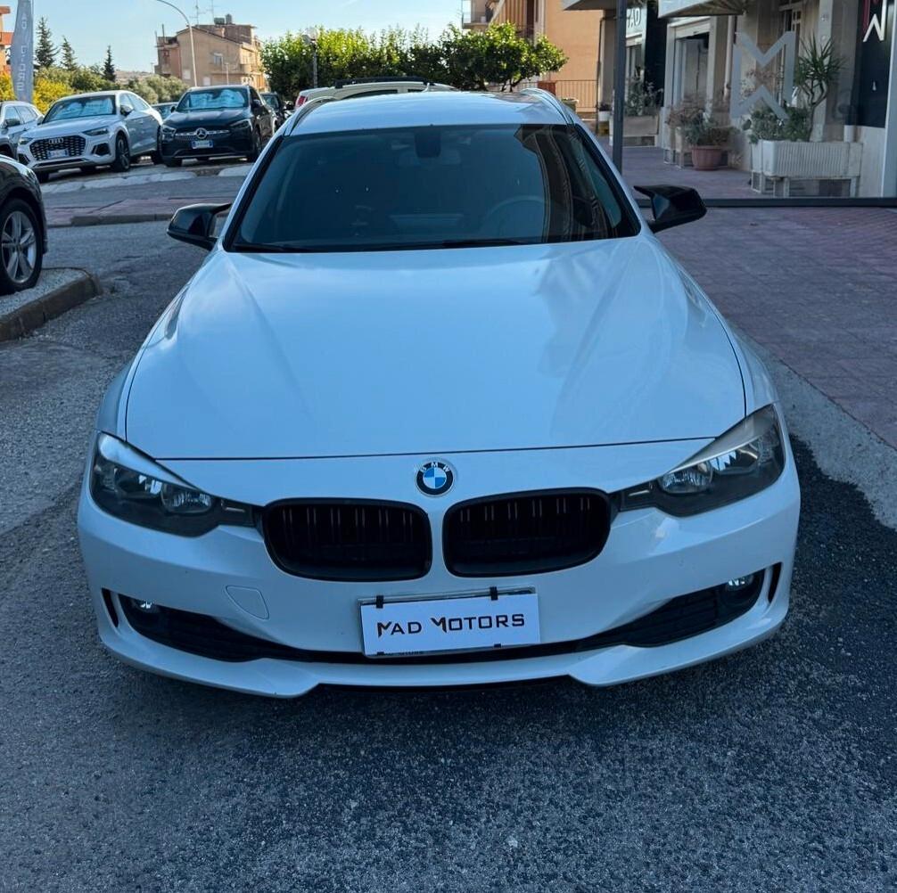 Bmw 318d Touring Luxury 143Cv