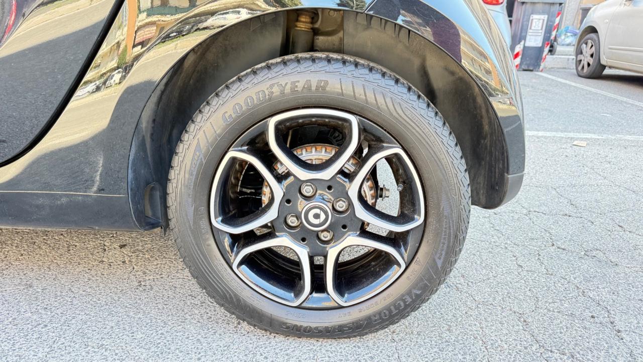 Smart ForTwo 90 0.9 Turbo twinamic Prime LED NAVI PELLE KAMERA PDC BLUETOOTH CERCHI 15 BRACCIOLO