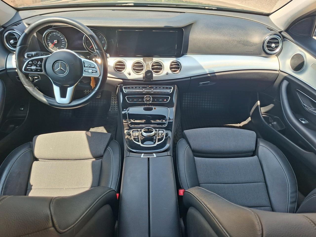 Mercedes-Benz E 220 ALL-TERRAIN 4MATIC