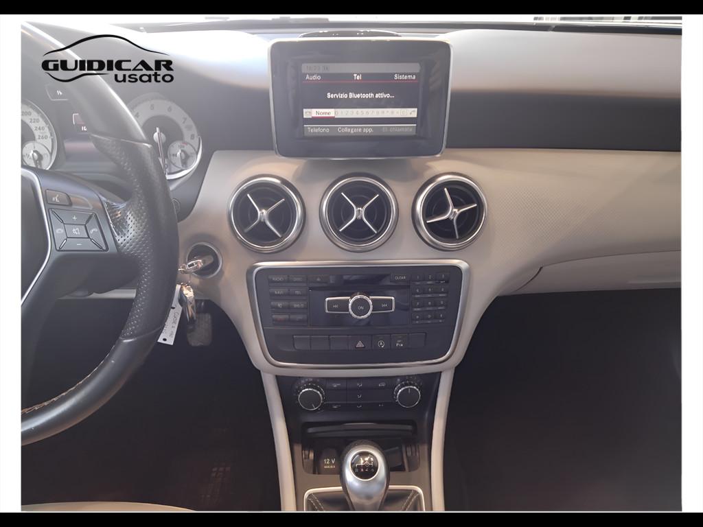 Mercedes-Benz Classe A - W176 - A 180 Sport E6