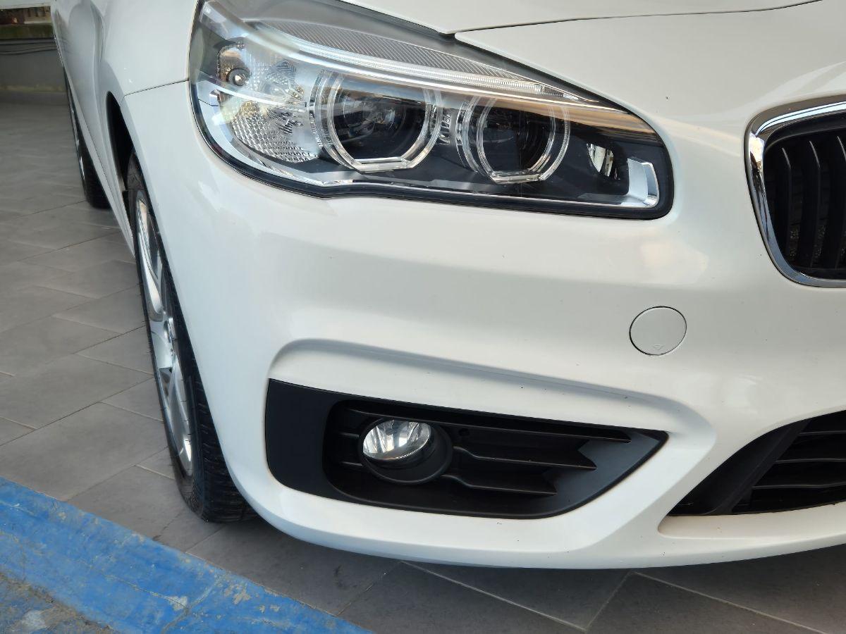 BMW - Active Tourer - 216d Luxury
