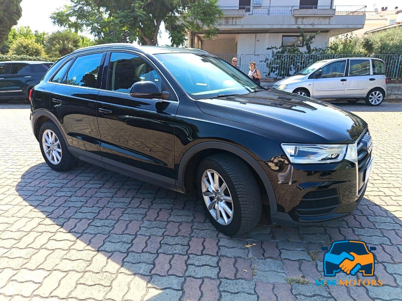 Audi Q3 2.0 tdi Business 120cv