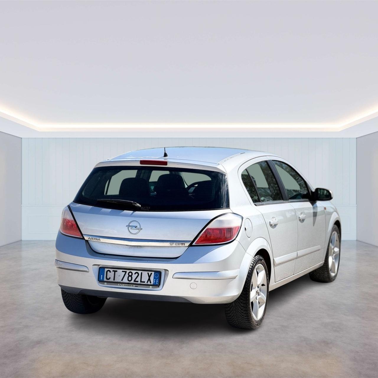 Opel Astra 1.7 CDTI Neo Patentati