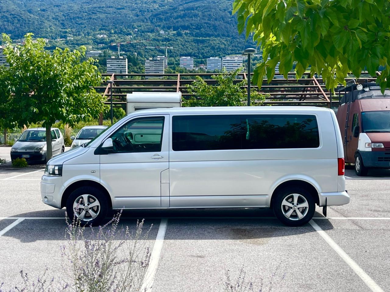Vw Caravelle 2.0 TDI 150CV ,MOTORE NUOVO,9 posti
