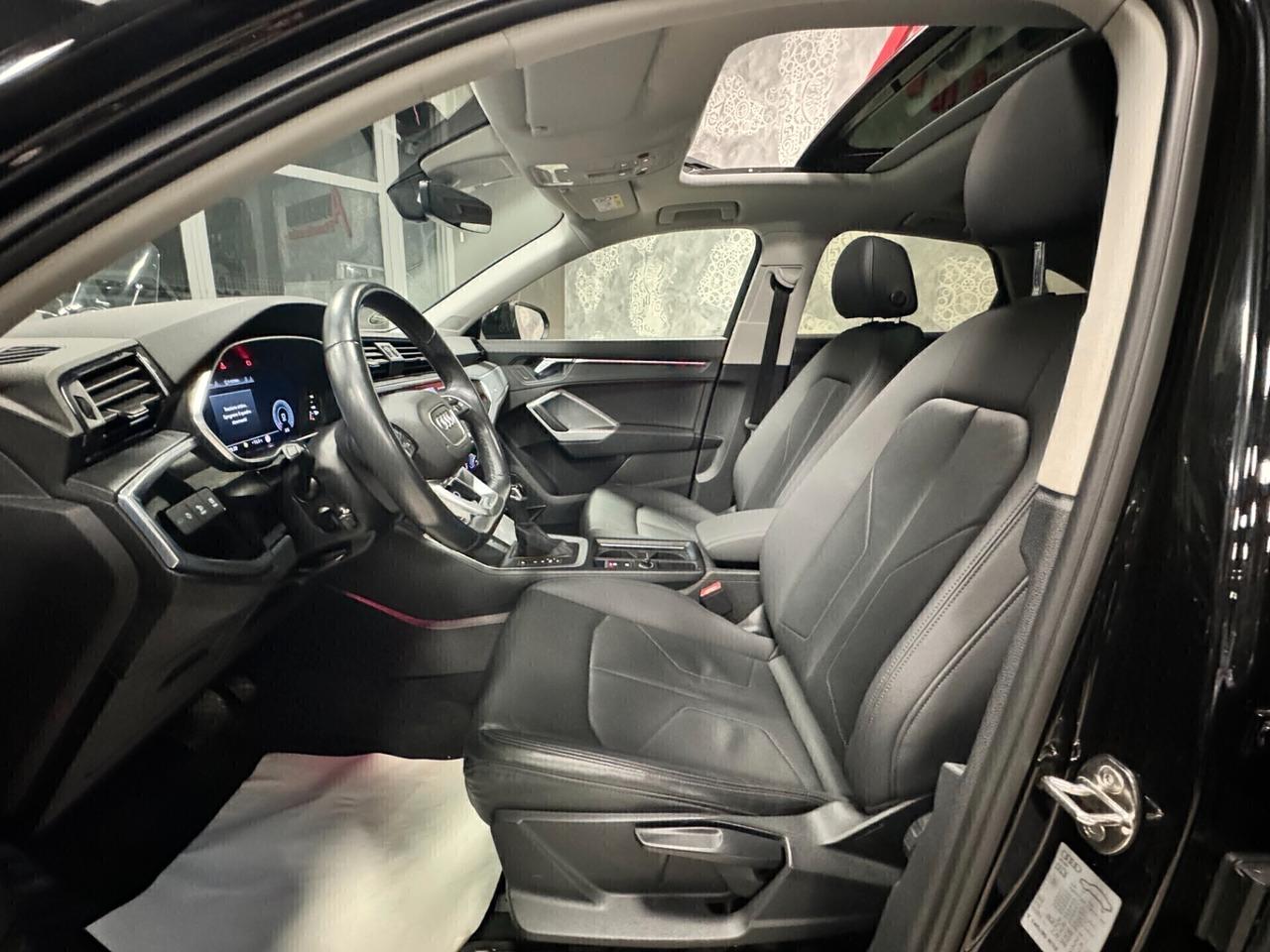 AUDI Q3 SBACK 2.0 TDI STRONIC SLINE TETTO APRIBILE