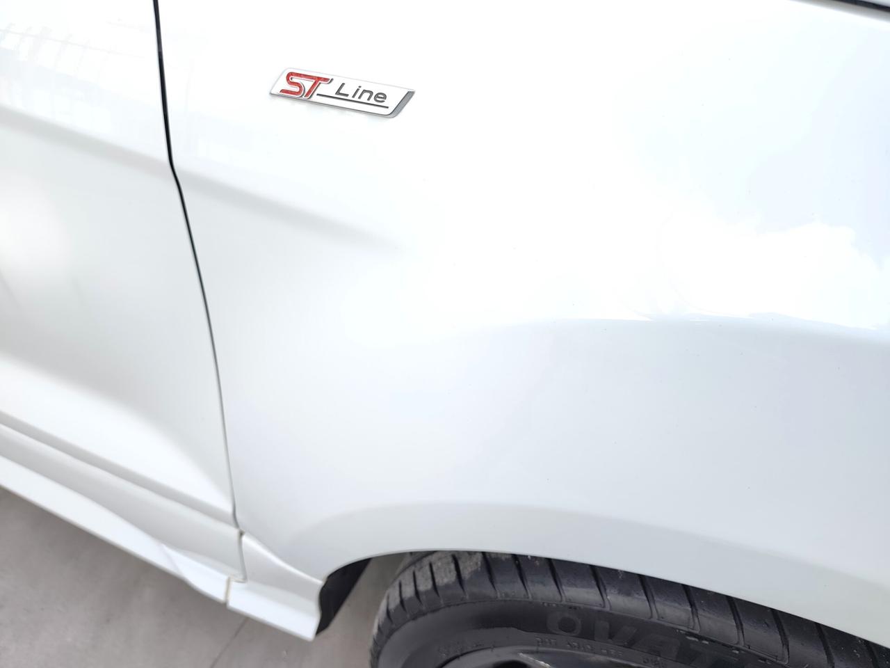 Ford EcoSport 1.5 Ecoblue 100 CV ST-Line Black Edition