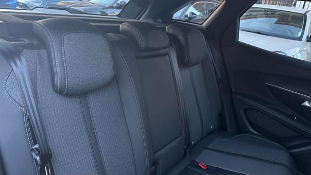 PEUGEOT 3008 HYBRID 180 e-EAT8 ALLURE PACK*24M.G.*