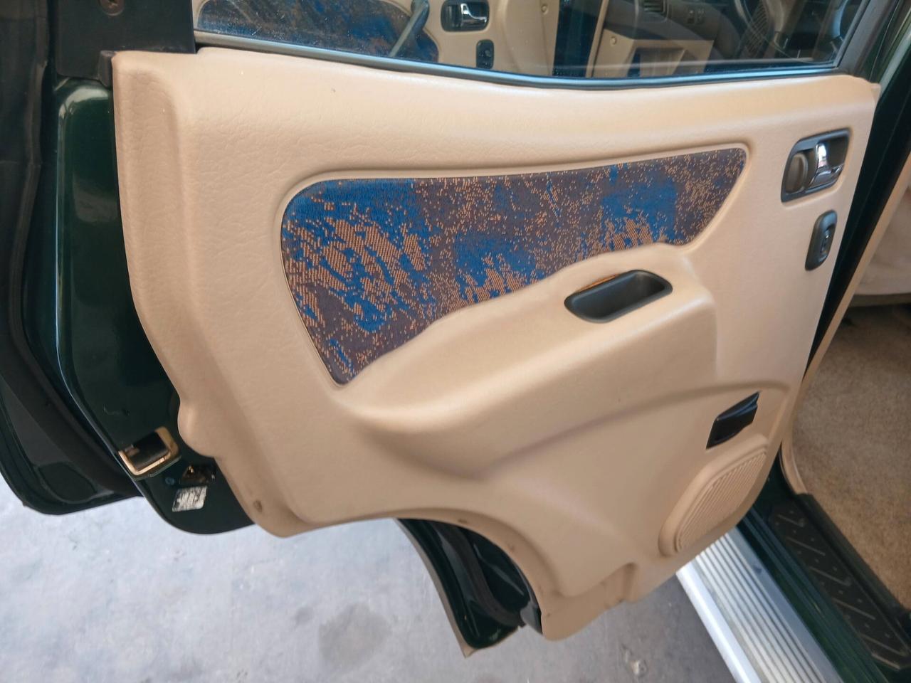 Nissan Terrano II 2.7 Tdi 4x4 full 7posti sw 00