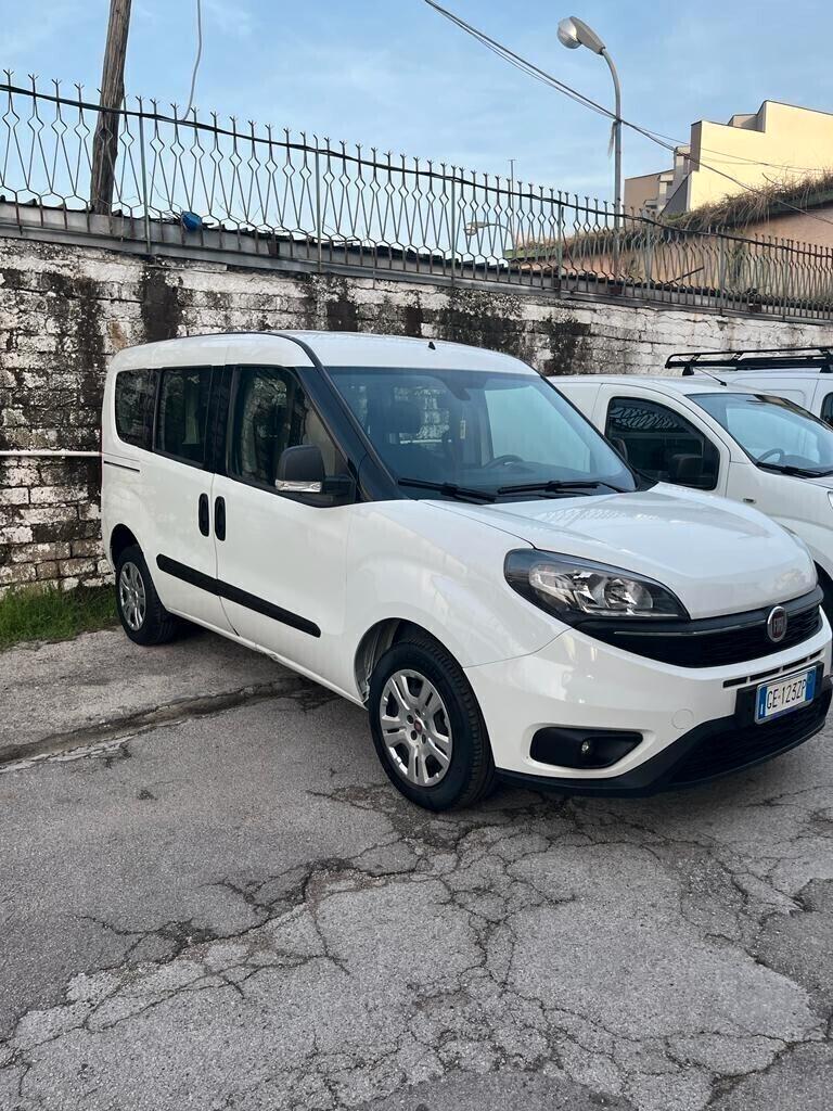 FIAT DOBLO' 1.6 105 CV ITALIANO 5 POSTI