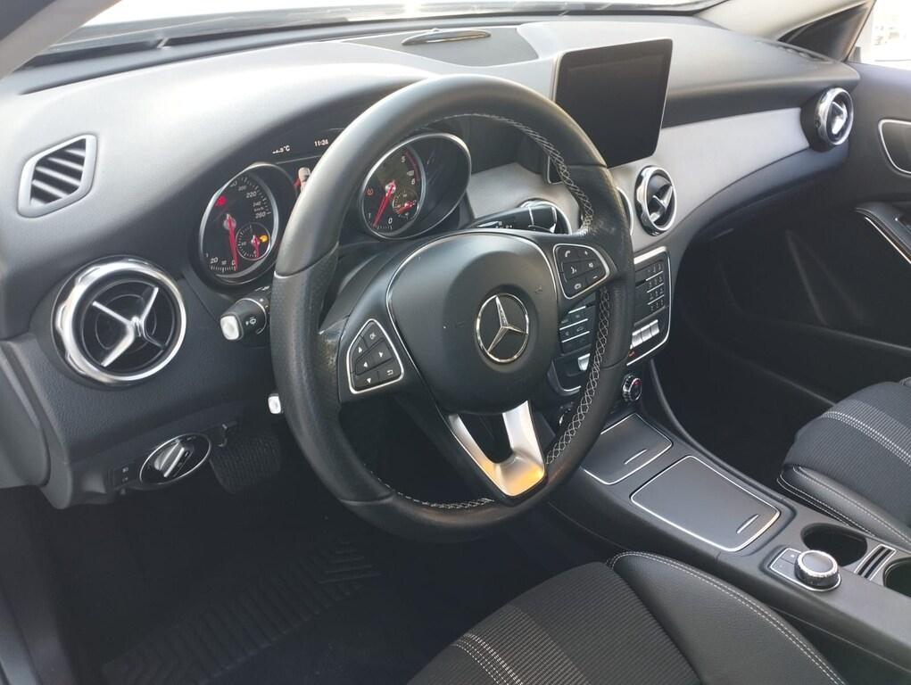 Mercedes GLA 200 200 D Sport 7G-DCT