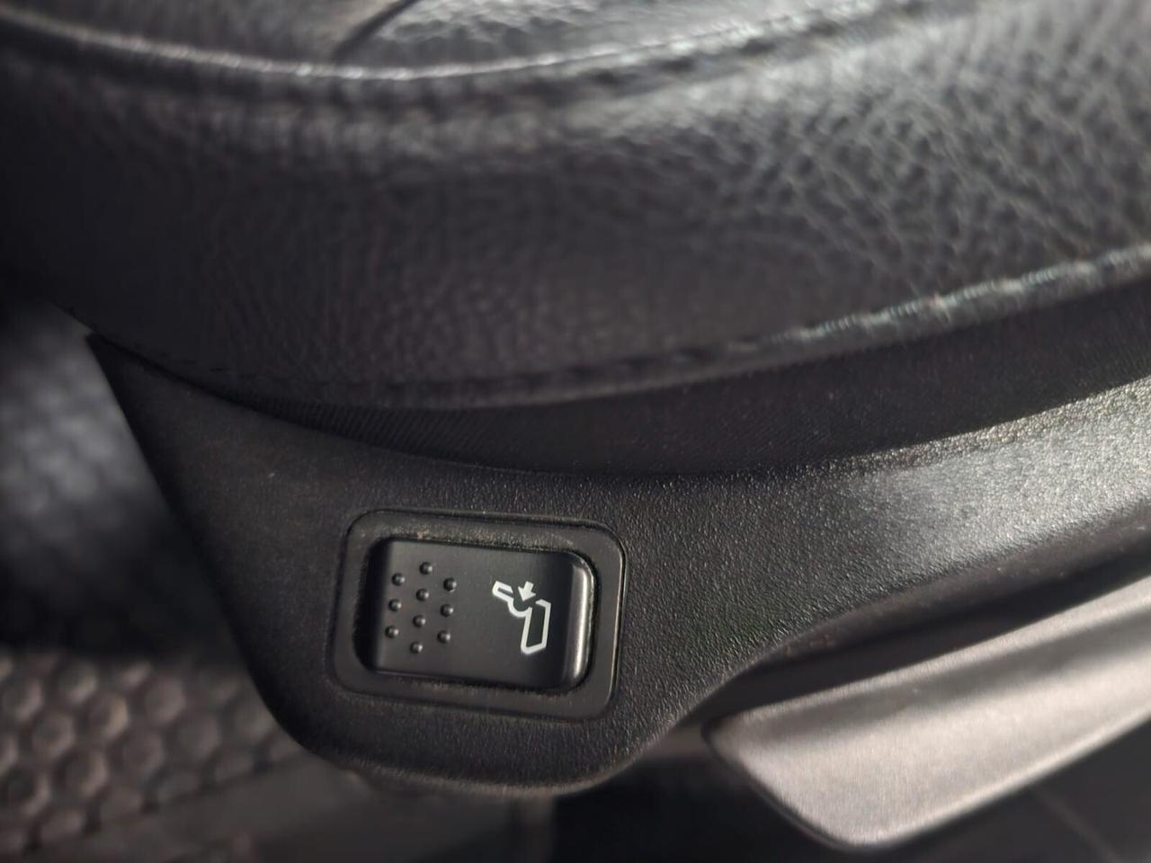 NUOVA JEEP COMPASS MY22 1.6 MJT 130CV LIMITED BLACK LINE