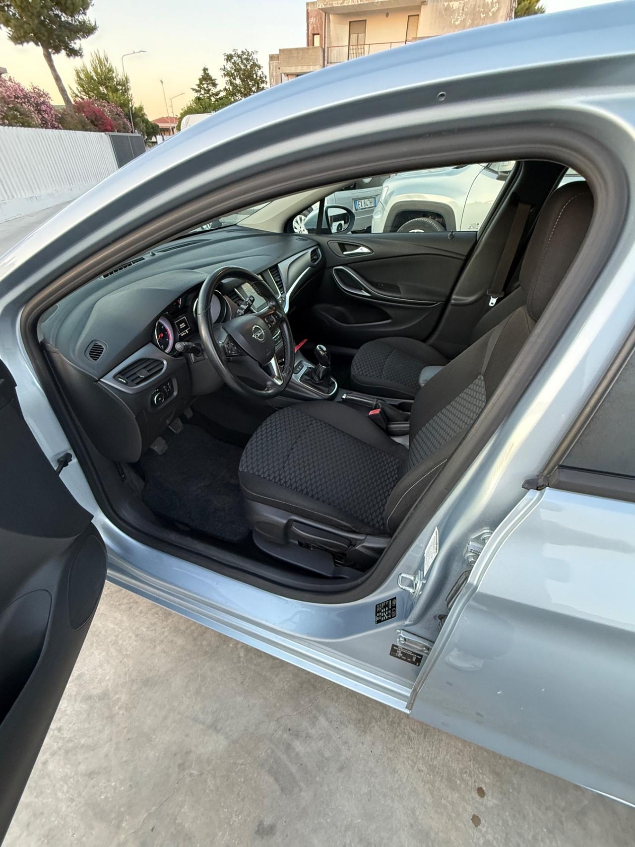 Opel Astra 1.0 Turbo ecoFLEX Start&Stop 5 porte Innovation