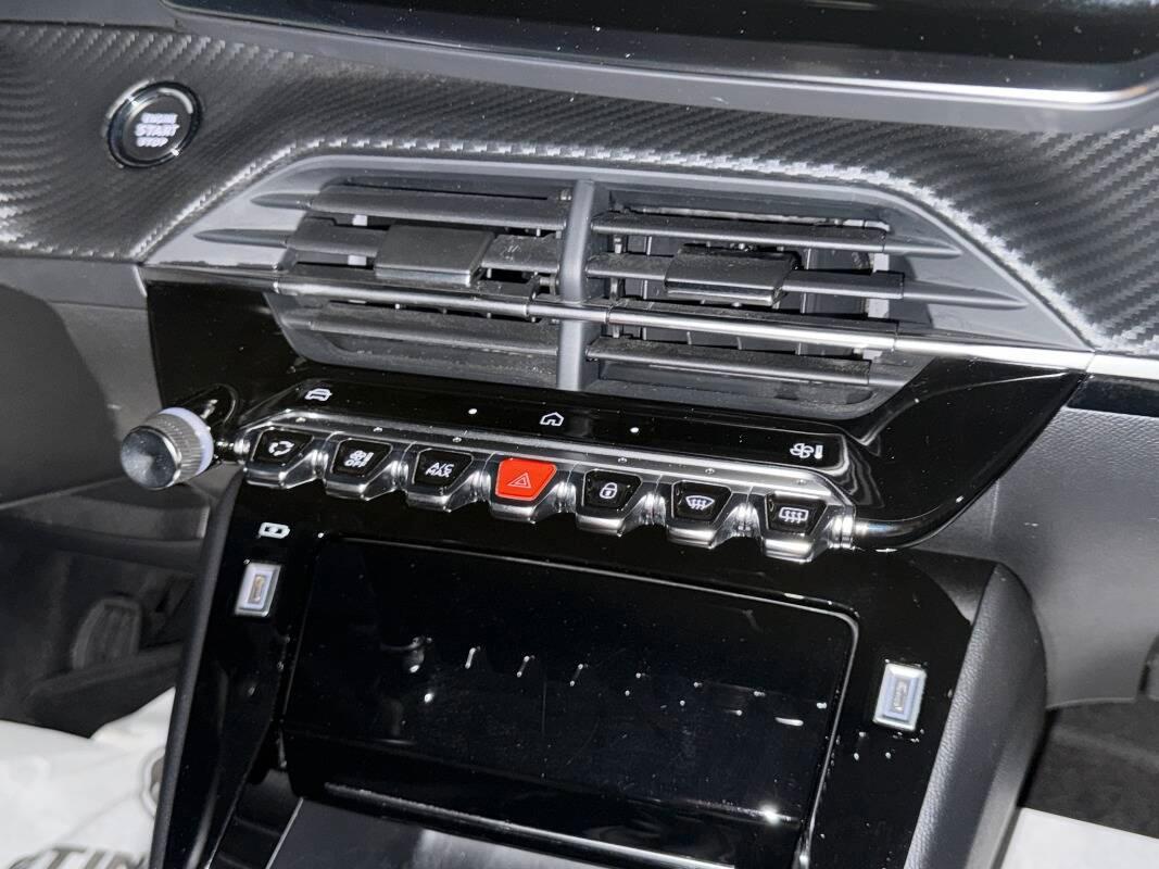 Peugeot 208 1.2 puretech Allure 100cv Con Telecamera a 360°