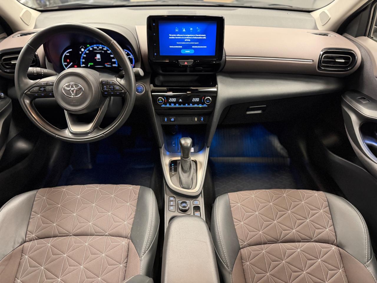 Toyota Yaris Cross 1.5 Hybrid 130 CV 5p. E-CVT AWD-i Lounge Full Optional