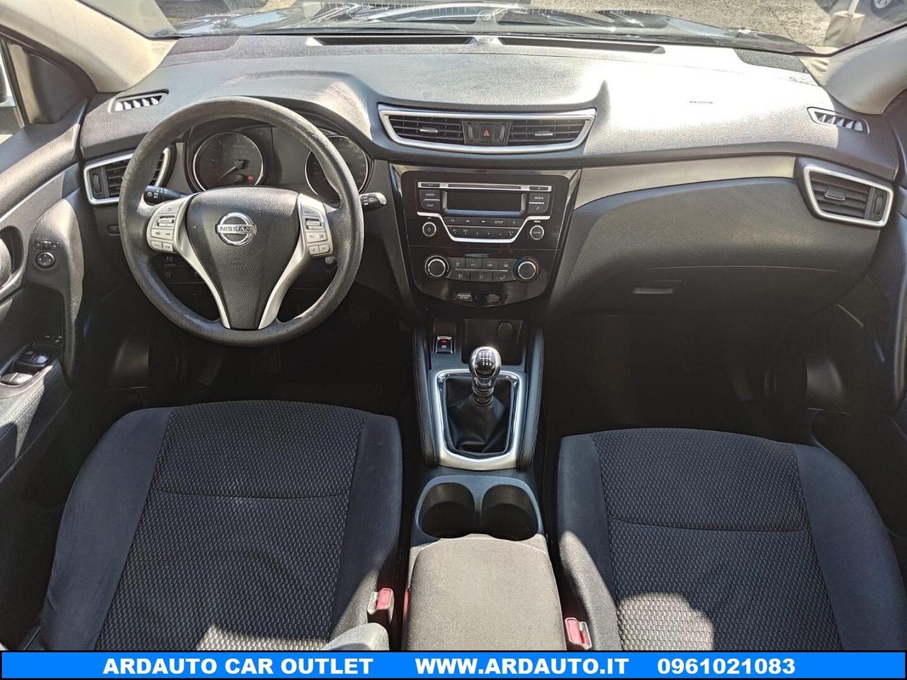 Nissan Qashqai 1.5 D Visia 115 cv