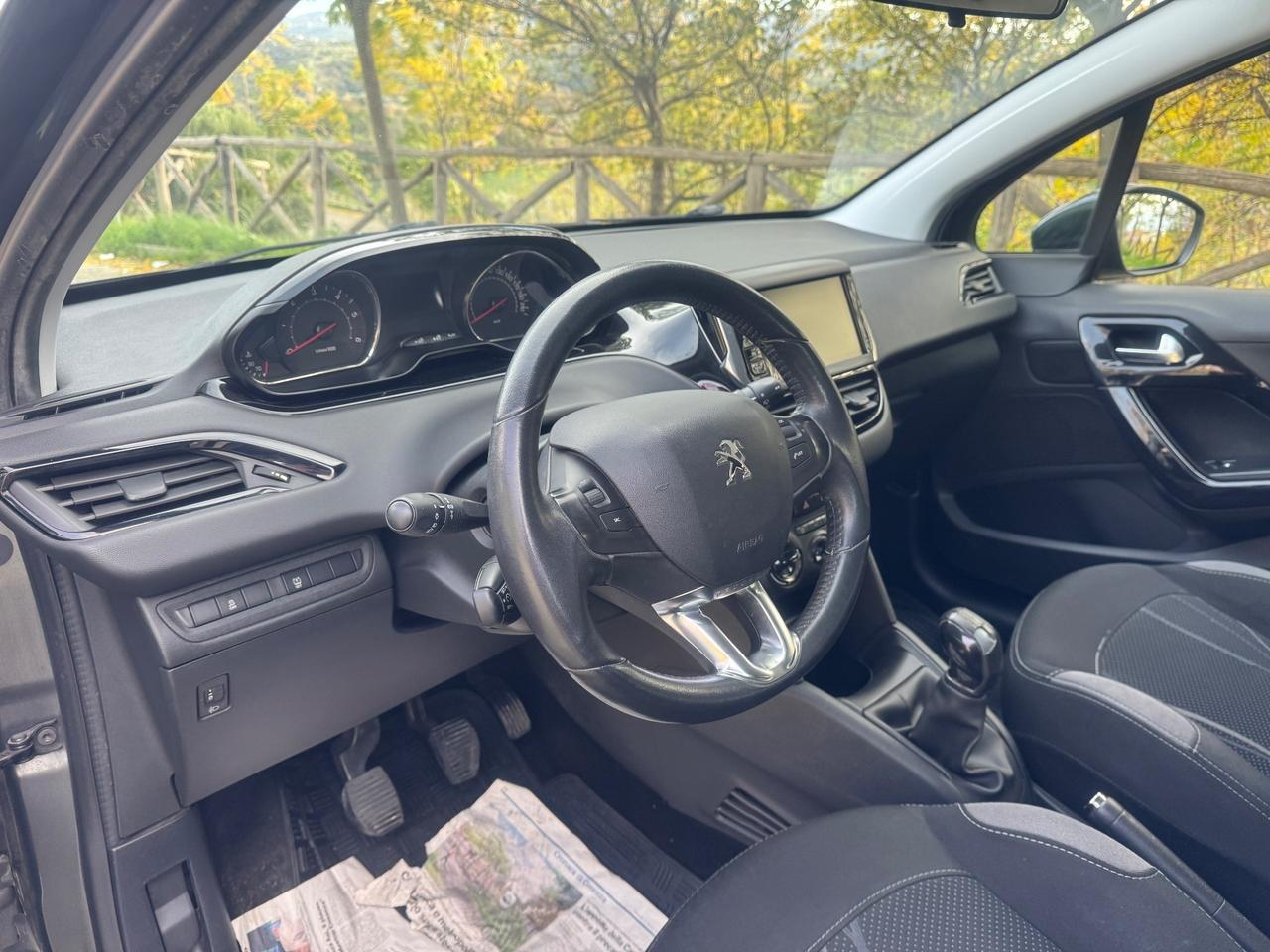 Peugeot 208 1.4 HDi 68Cv 2015