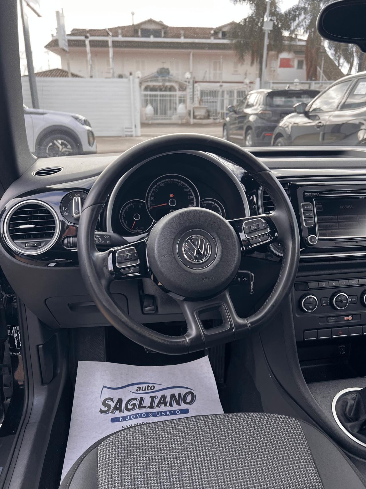Volkswagen Maggiolino Cabrio 1.6 TDI Design