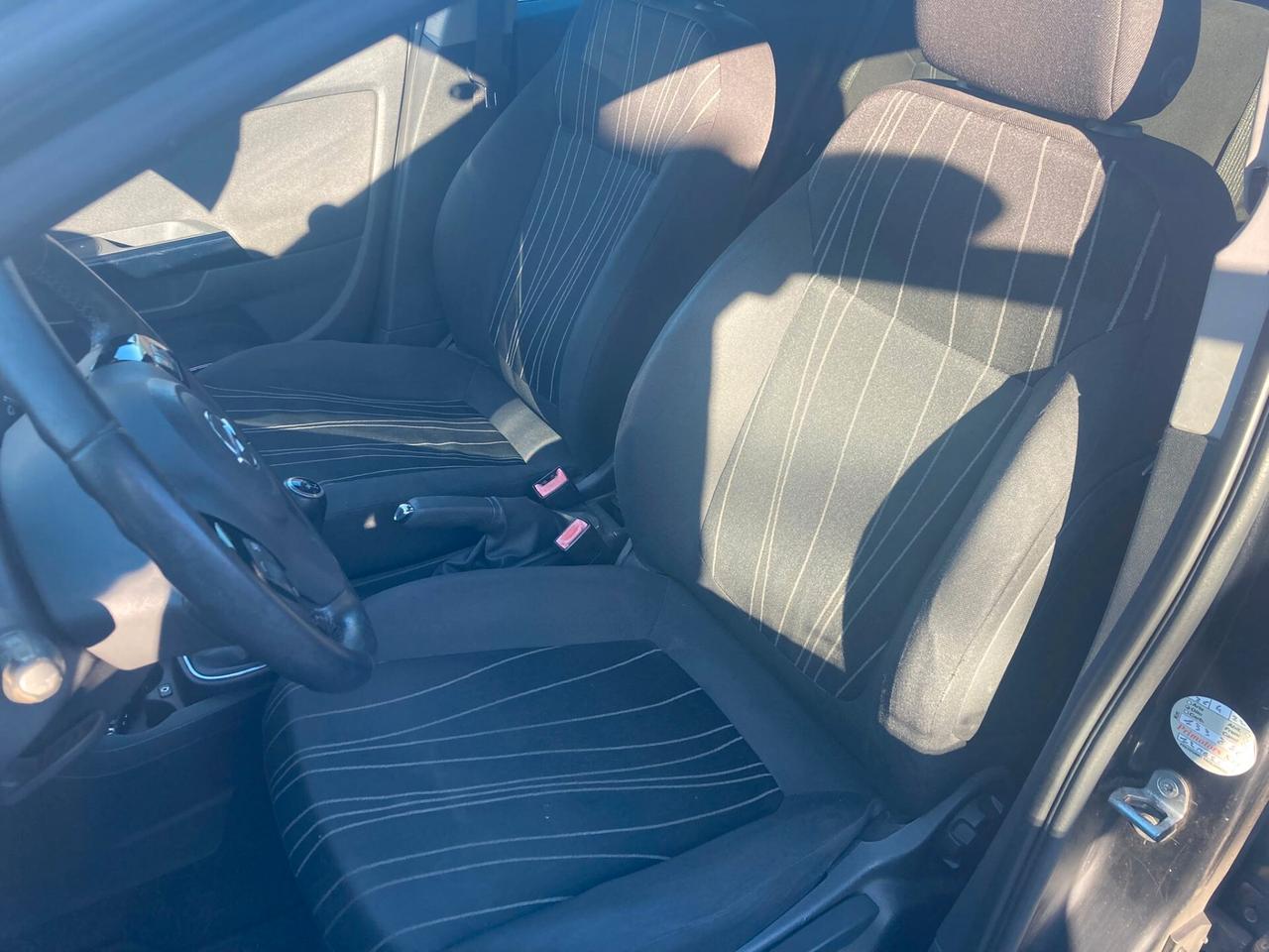 Opel Corsa 1.2 5 porte Cosmo