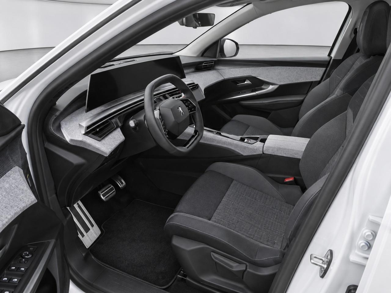 PEUGEOT 5008 III 2024 - Nuovo 5008 Hybrid 136 e-DCS6 GT