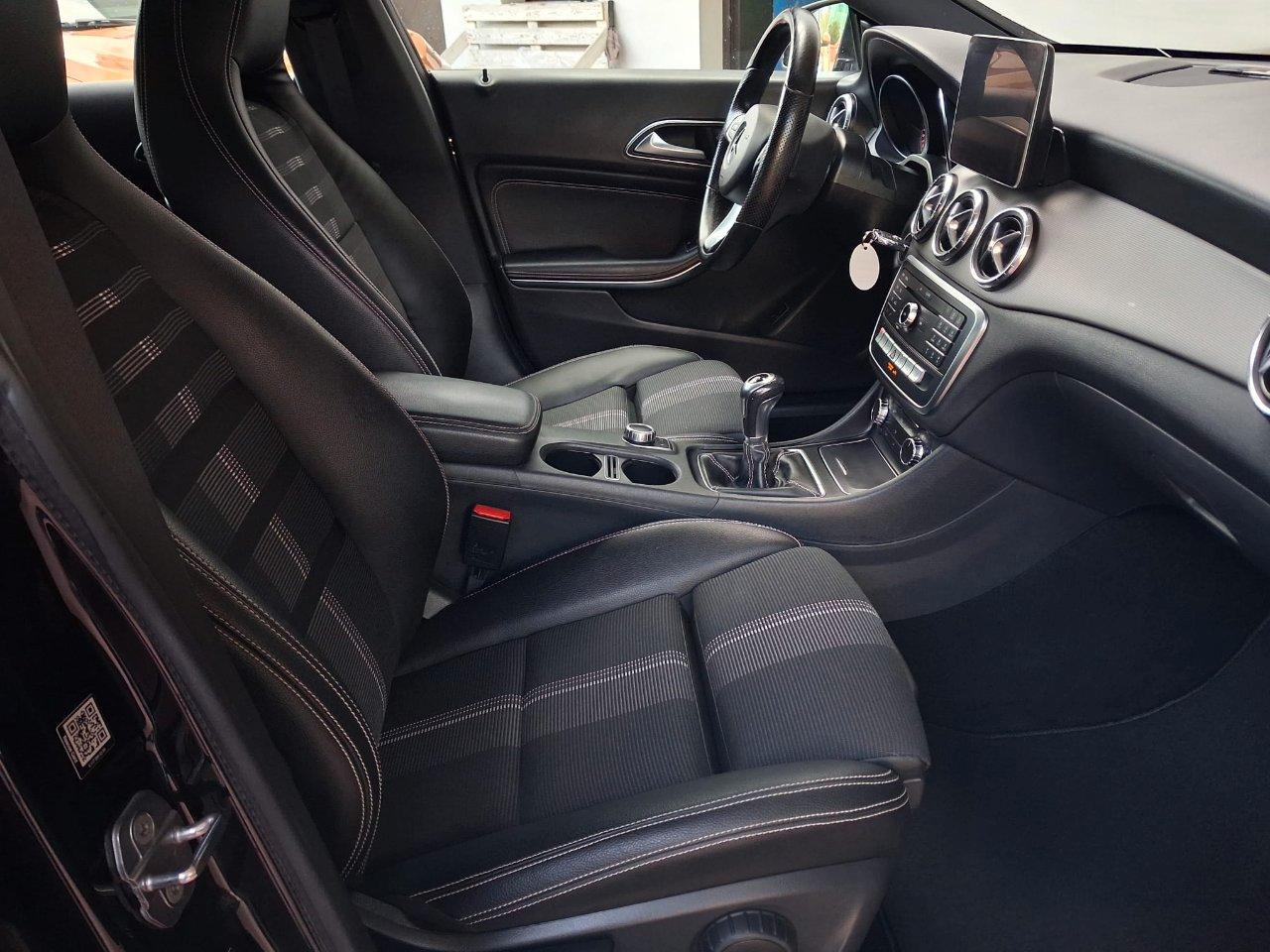 Mercedes CLA Shooting Brake 180 Business FL