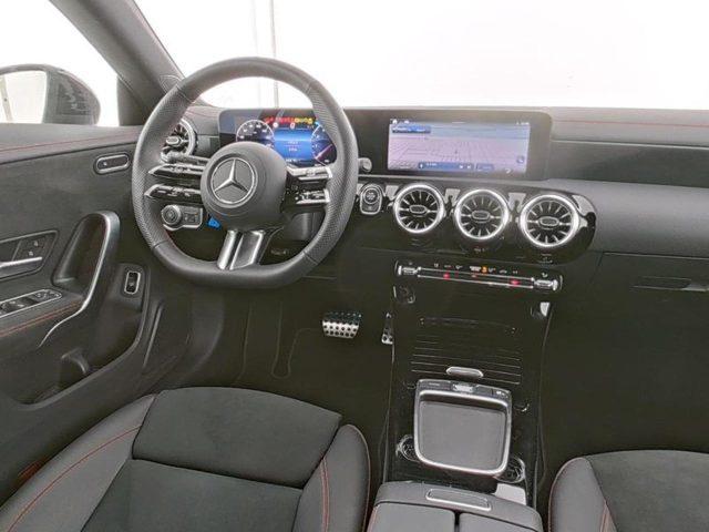 MERCEDES-BENZ CLA 200 Automatic AMG Line Premium