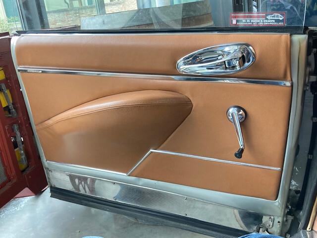 Citroen DS 21 Pallas cambio semiautomatico anno 1968 "cruscotto ad onda bicolore"