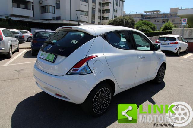 LANCIA Ypsilon 1.0 FireFly 5 porte S&S Hybrid Alberta Ferretti