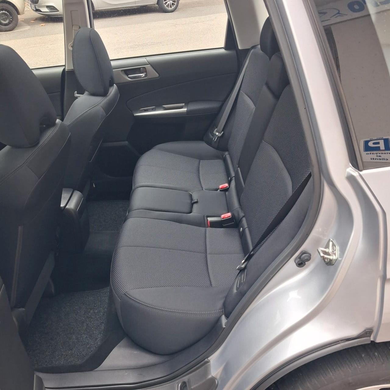 Subaru Forester 2.0 Comfort MT