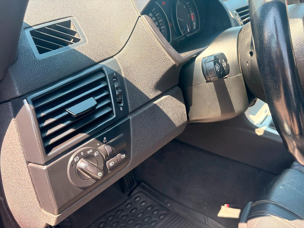 Bmw X3 2.0d cat Futura