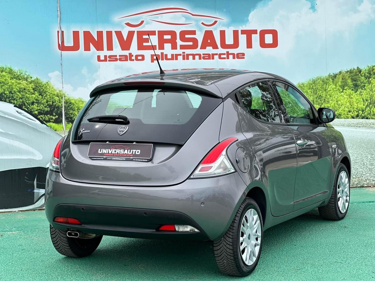 Lancia Ypsilon 1.3 MJT 95cv Silver 2015