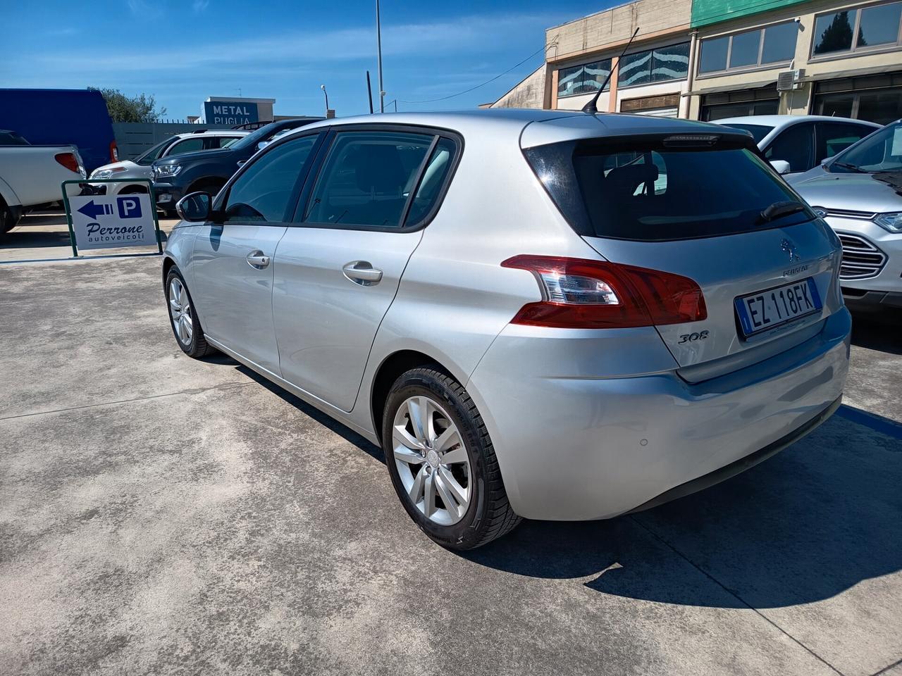 Peugeot 308 BlueHDi 100 S&S Active