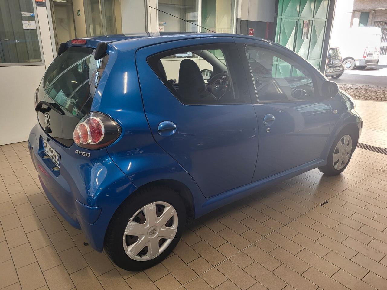 Toyota Aygo 1.0 12V VVT-i 5 porte Sol PREZZO REALE!!