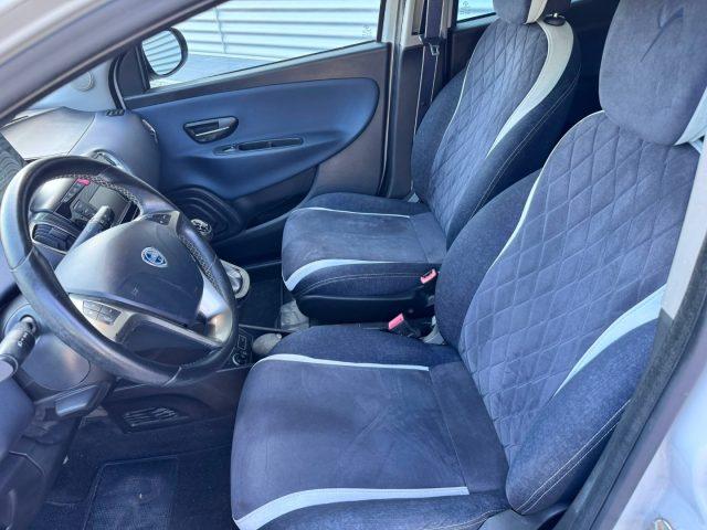 LANCIA Ypsilon 1.2 fire 69 CV 5 porte Gold OK NEOPATENTATO