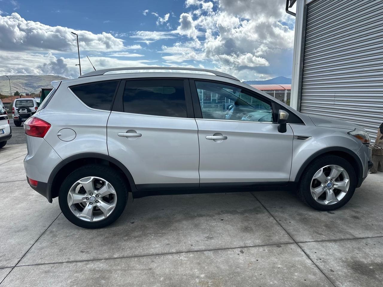 Ford Kuga 2.0 TDCi 136 CV 4WD Titanium DPF