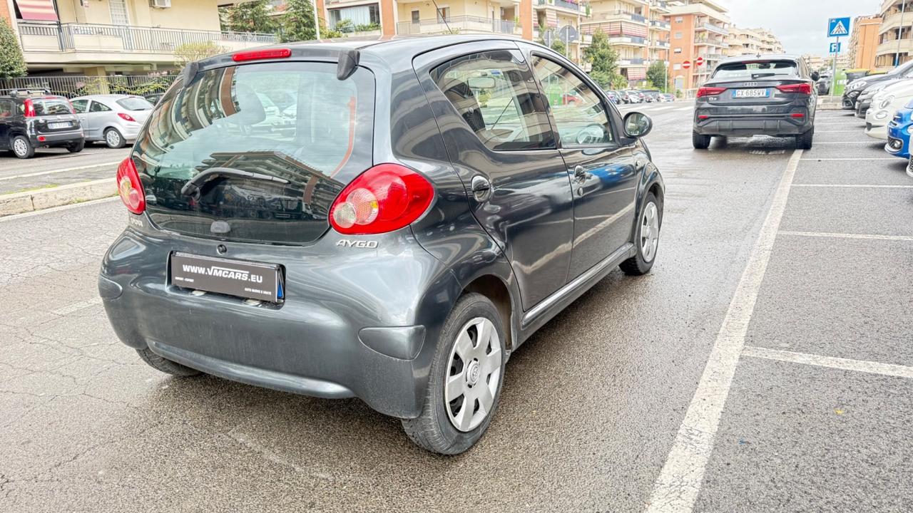 Toyota Aygo 1.0 12V VVT-i 5 porte Sol LED