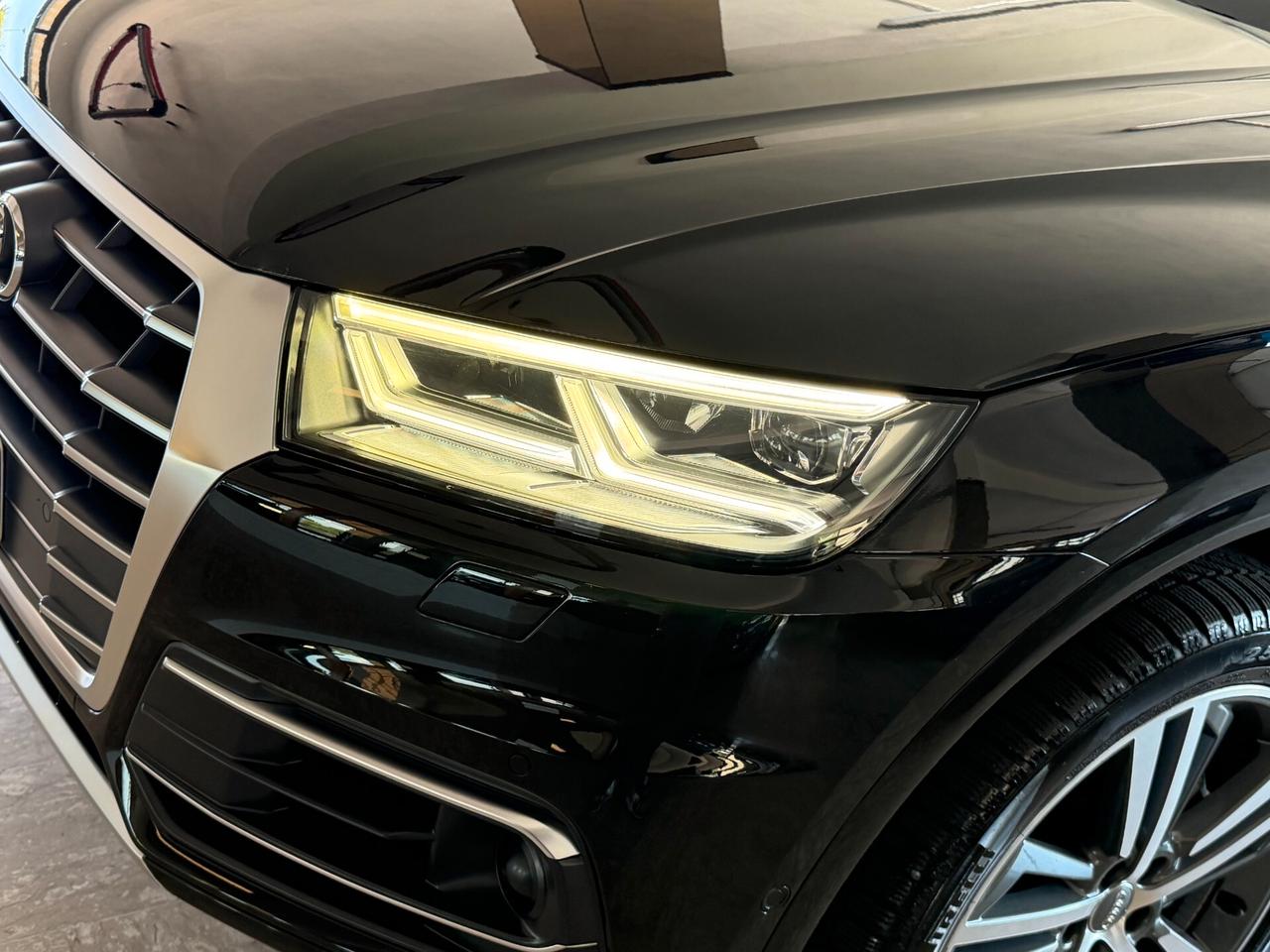 Audi Q5 Quattro 2.0 TDI 190 cv. S Tronic BUSINESS SPORT