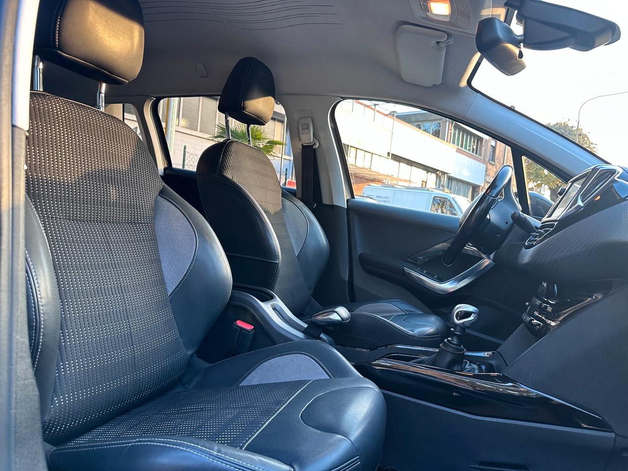 Peugeot 2008 BlueHDi 120 S&S Allure