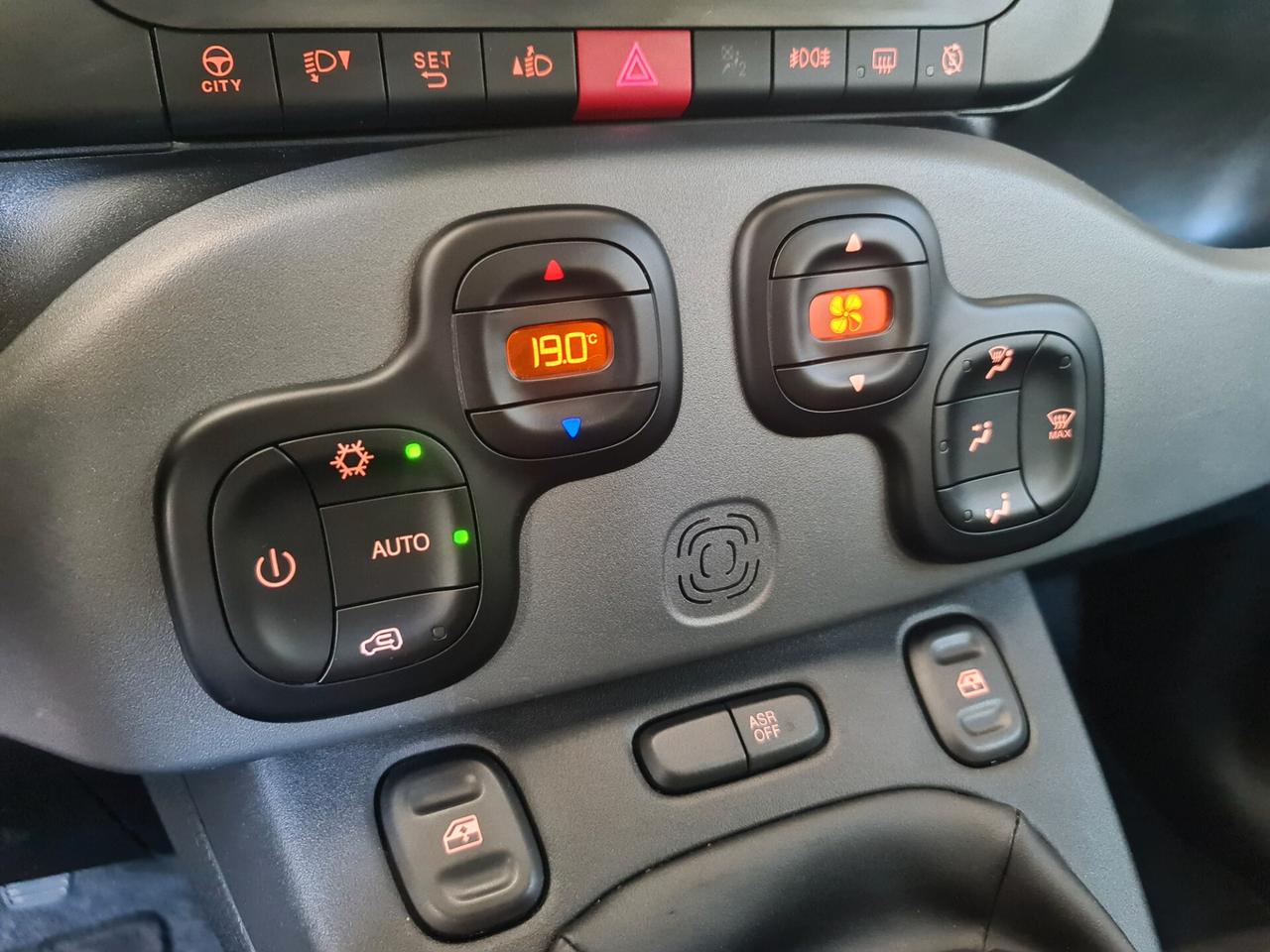 Fiat Panda 1.0 FireFly S&S Hybrid City Life - prezzo reale