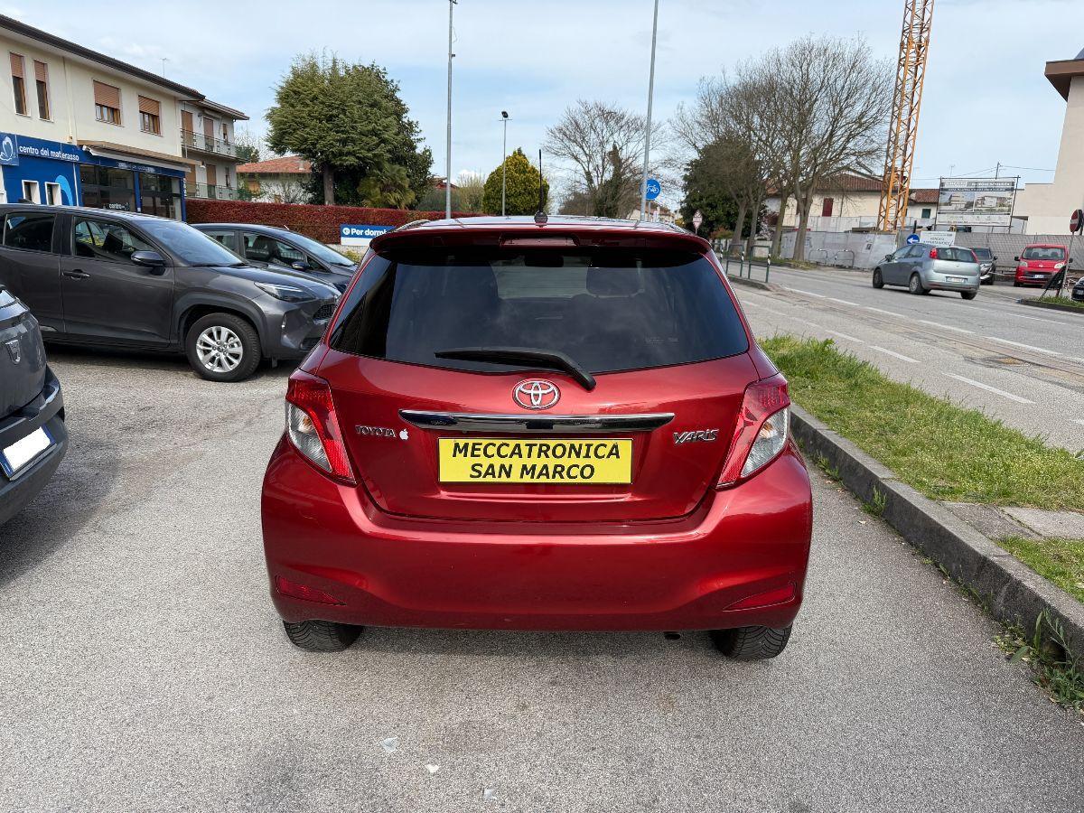 TOYOTA - Yaris - 1.3 5p. Lounge