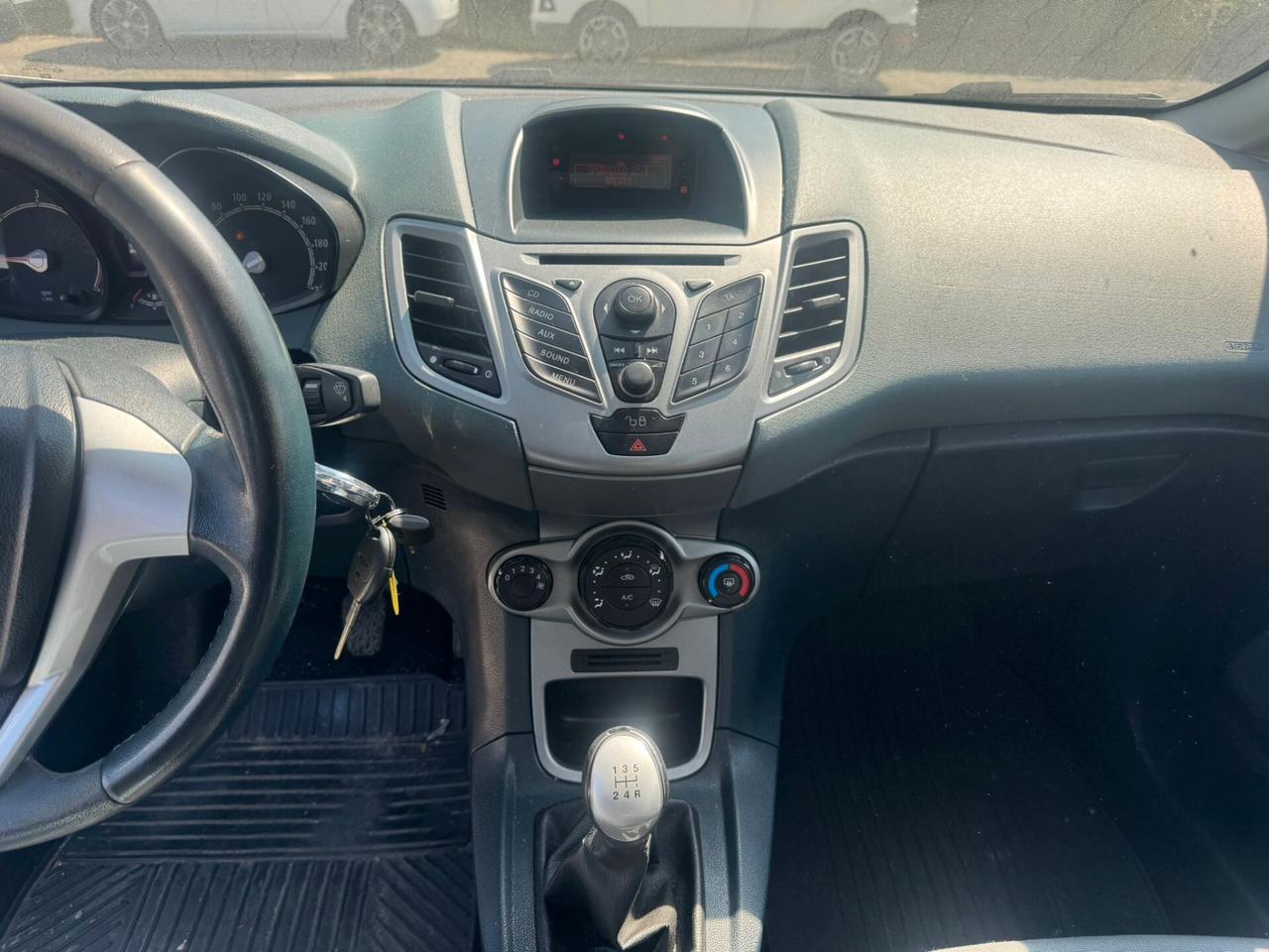 Ford Fiesta 1.4 TDCi 5p. Titanium