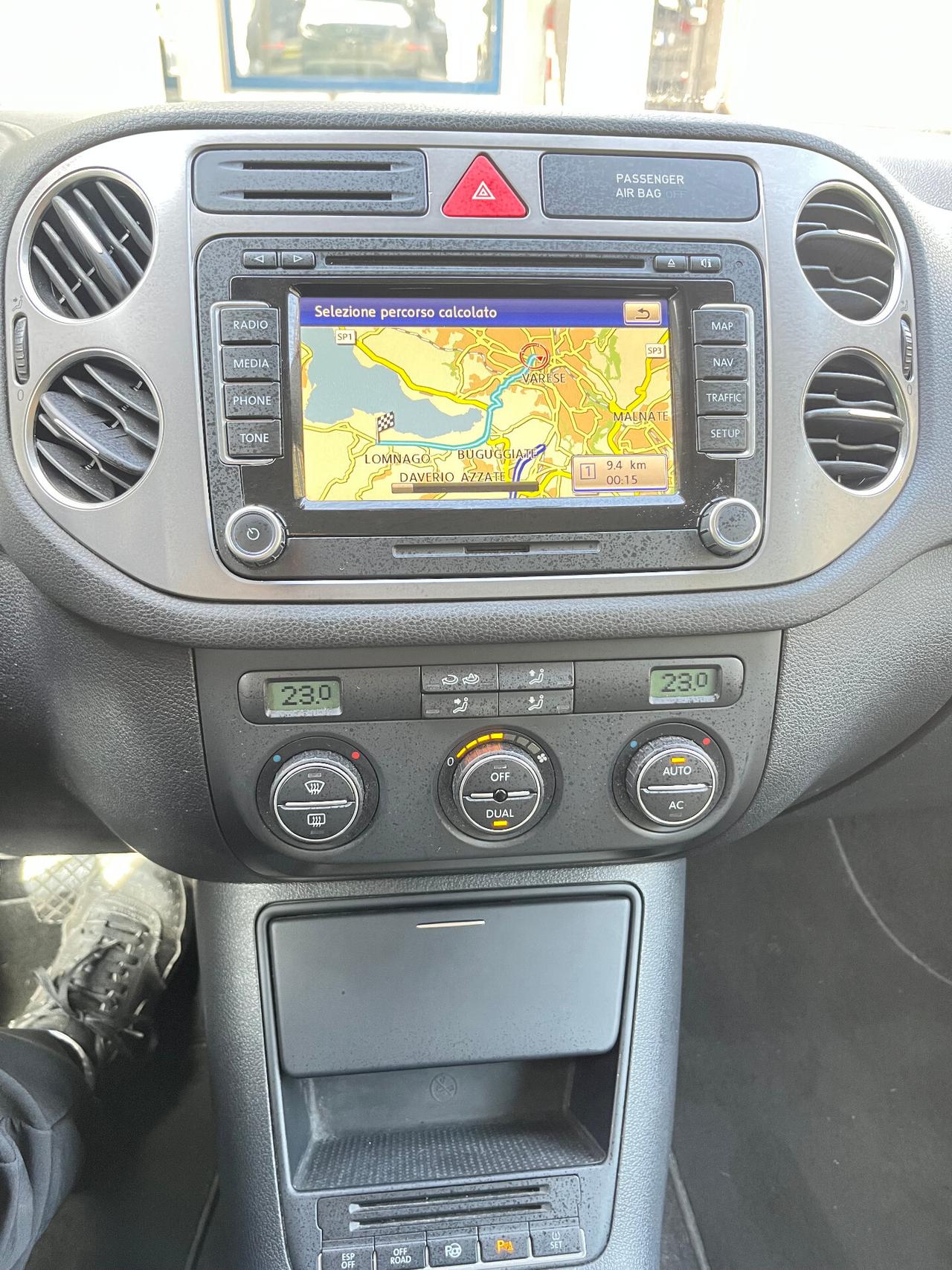 Volkswagen Tiguan 2.0 16V TDI DPF tiptronic Sport & Style (18°)