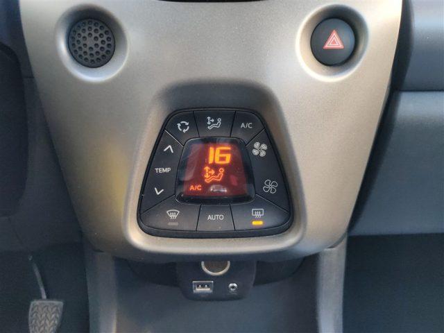 TOYOTA Aygo Connect 1.0 VVT-i CARPLAY,TELECAMERA,CLIMA ..