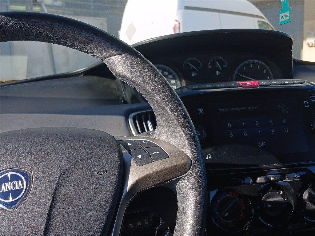 LANCIA Ypsilon 1.0 firefly hybrid Gold s&s 70cv del 2021