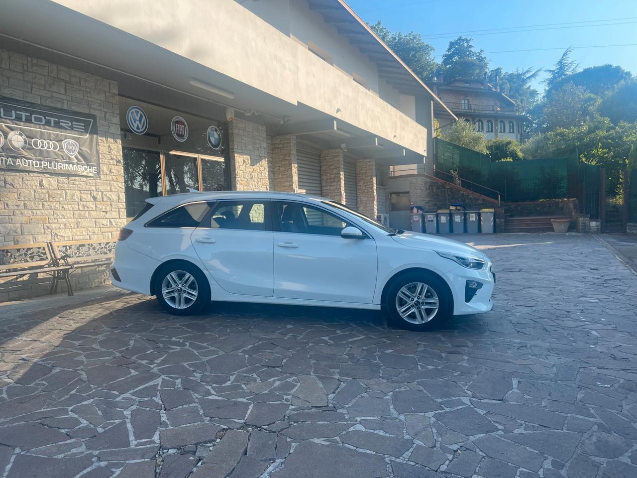 Kia Ceed 1.4 MPi GPL SW Business Class NEO PATENTATI